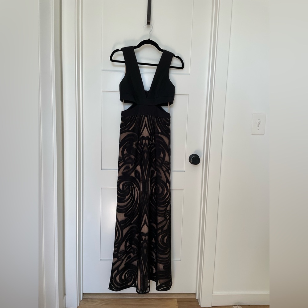 BCBG MAX AZRIA